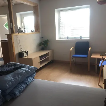 Kobmandsgarden 1 *